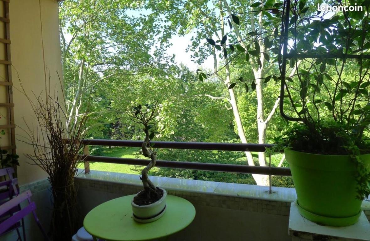 F3 Avec Balcon 5 Min Gare Sqy Et Parking Gratuit Apartment Guyancourt Luaran gambar